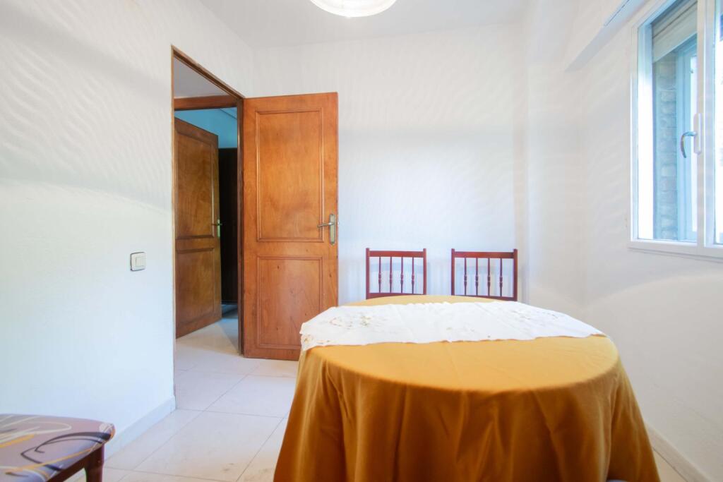 Piso con muchas posibilidades en San Juan de Aznalfarache!!! - foto 16