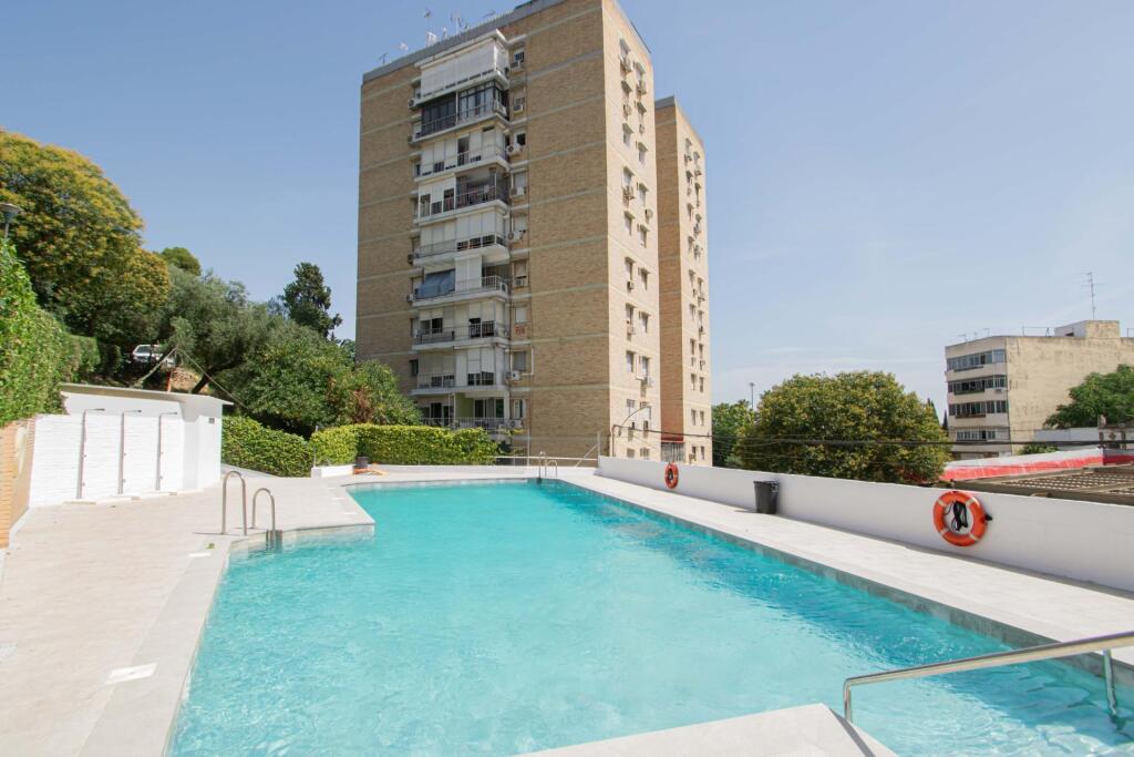 Piso con muchas posibilidades en San Juan de Aznalfarache!!! - foto 26