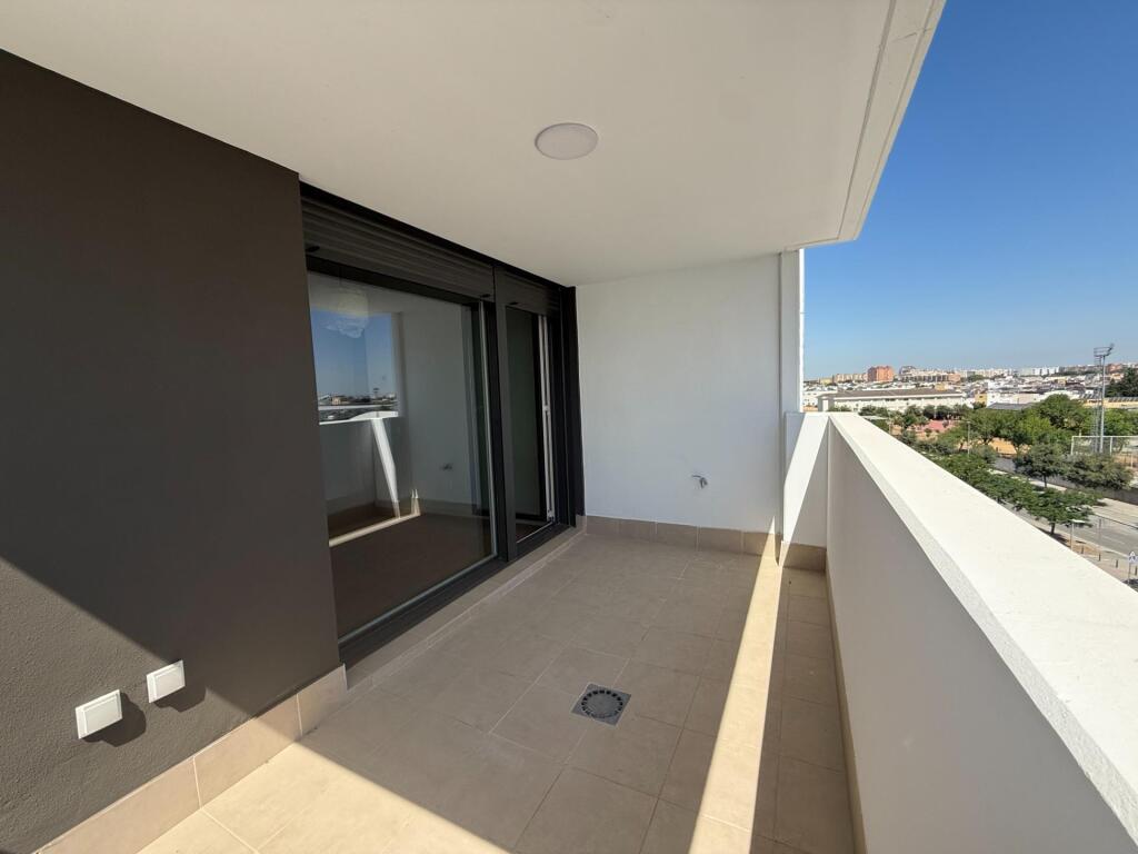 Espectacular vivienda en Residencial Hacienda El Rosario!!!! - foto 2