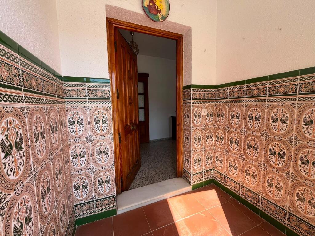 Estupenda casa adosada en el centro de Aznalcázar!!! - foto 2