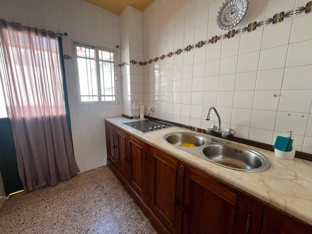 Estupenda casa adosada en el centro de Aznalcázar!!! - foto 6