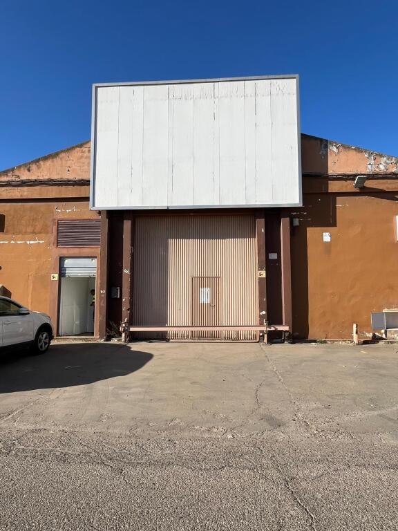 Estupenda nave industrial en Polígono el Pino!!!