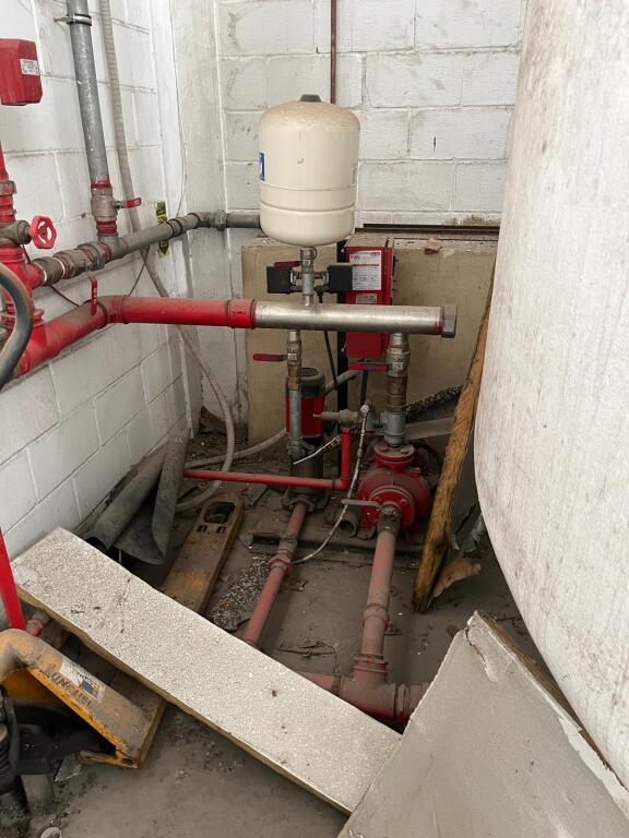 Estupenda nave industrial en Polígono el Pino!!! - foto 9