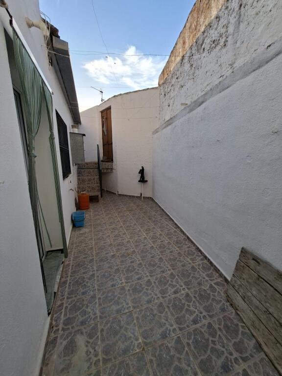 Gran oportunidad, casa en Guadalcanal con amplio solar urban - foto 12