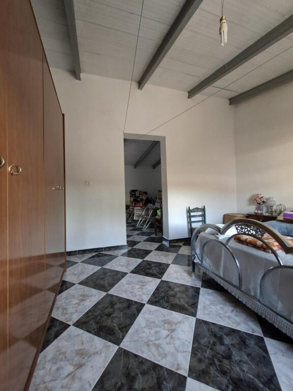 Gran oportunidad, casa en Guadalcanal con amplio solar urban - foto 7