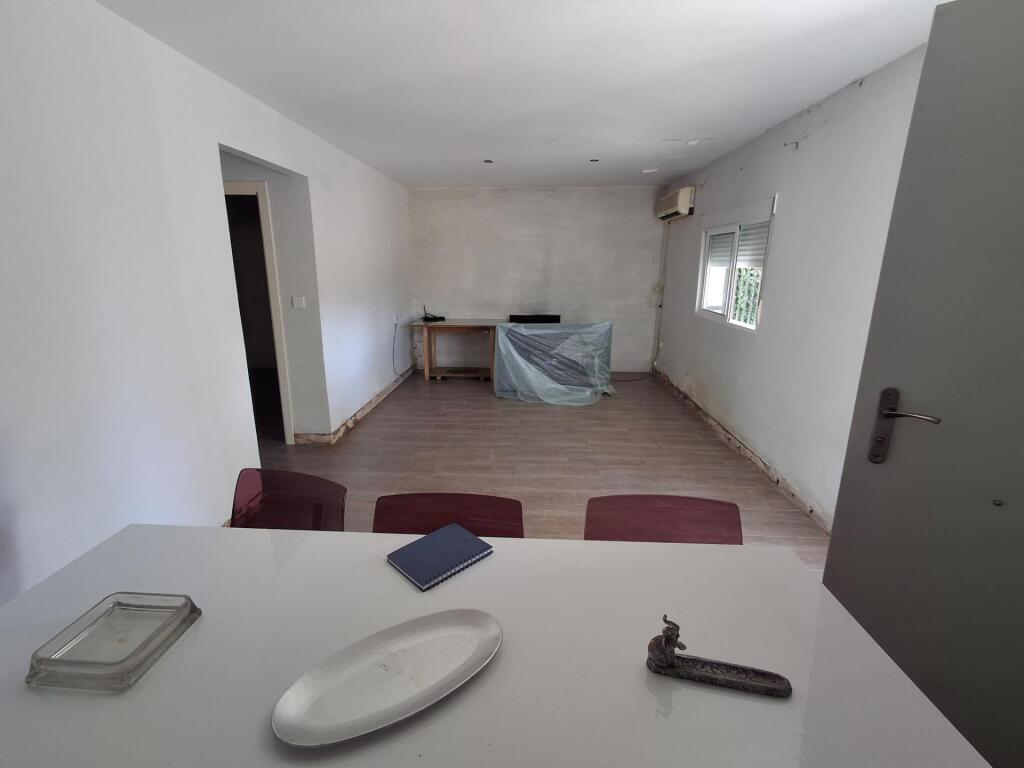 Magnífica casa en Urbanización Los Granadillos (Utrera) - foto 5