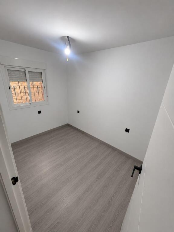 Acogedor piso en Dos Hermanas, reformado y listo para entrar - foto 5