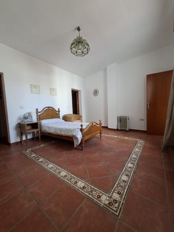 Gran oportunidad, casa con licencia turísitica en Alanis!!! - foto 4
