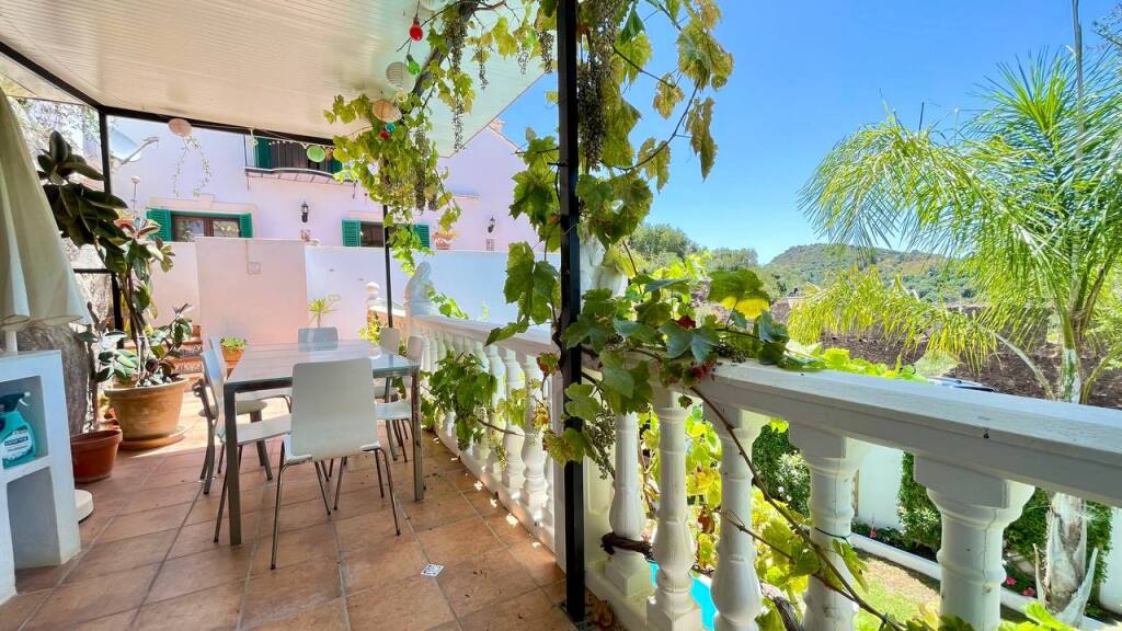Casa-Chalet en Venta en Atajate Málaga - foto 2