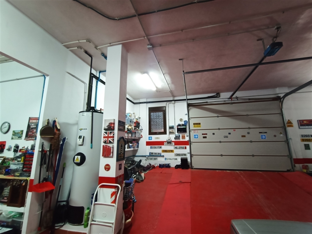 Casa-Chalet en Venta en Atajate Málaga - foto 11