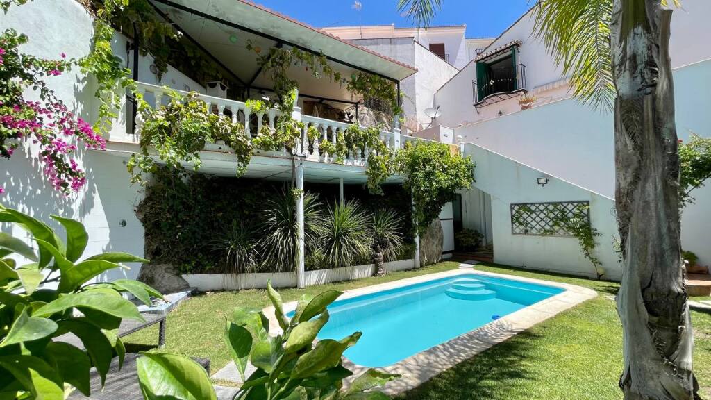 Casa-Chalet en Venta en Atajate Málaga - foto 3
