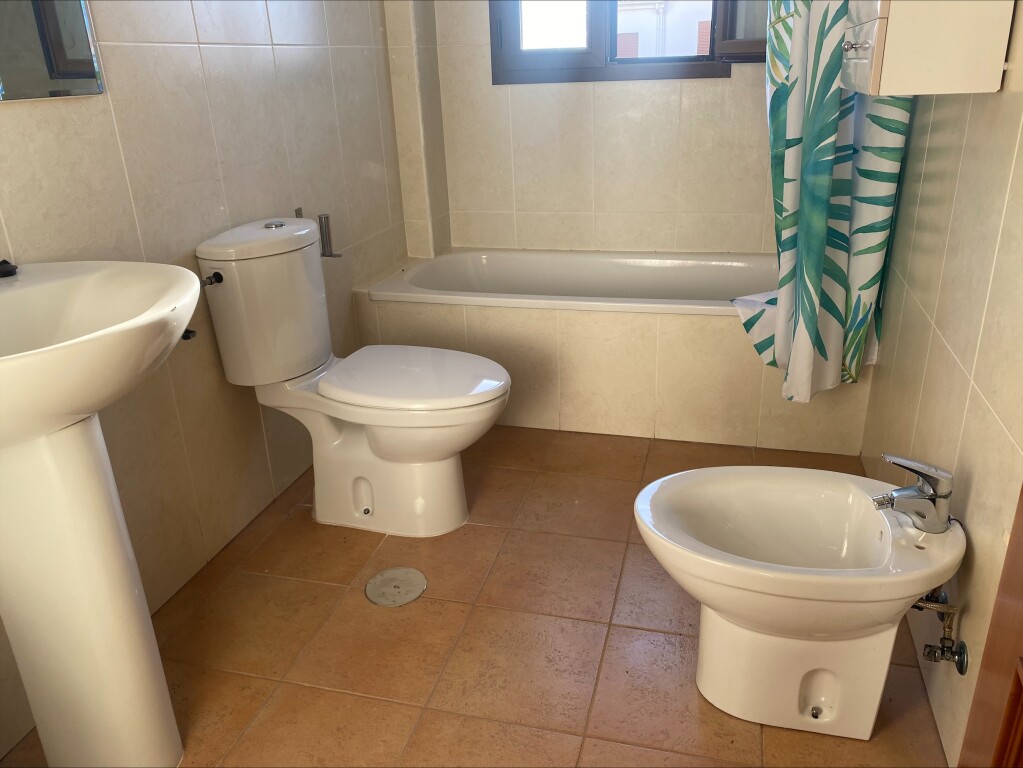Adosada en Venta en Atajate Málaga - foto 6