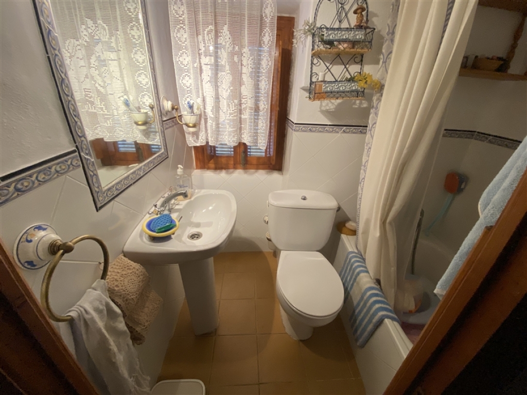 Casa de pueblo en Venta en Benalauria Málaga - foto 4