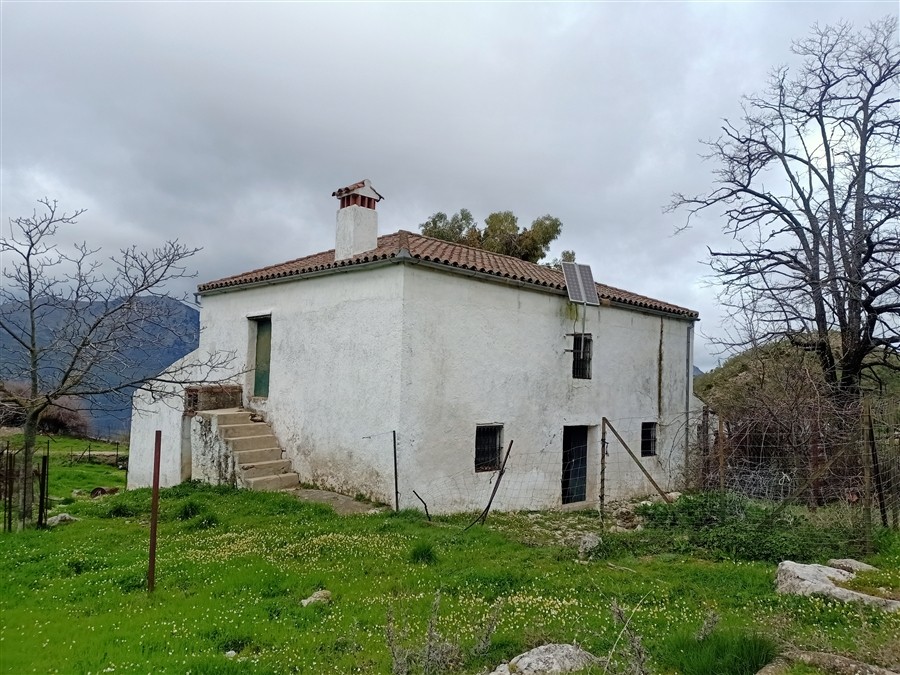 Casa de campo-Masía en Venta en Benalauria Málaga - foto 2