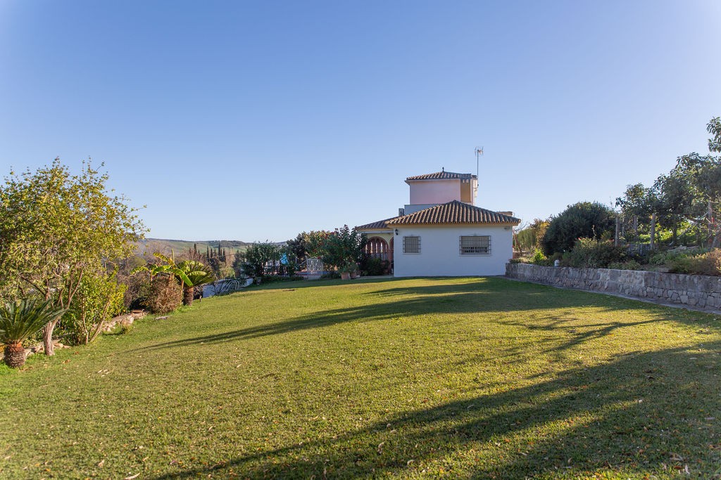 Casa-Chalet en Venta en San Pablo De Buceite Cádiz - foto 2