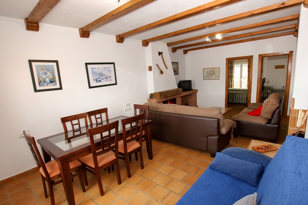 Casa de pueblo en Venta en Cortes De La Frontera Málaga - foto 2