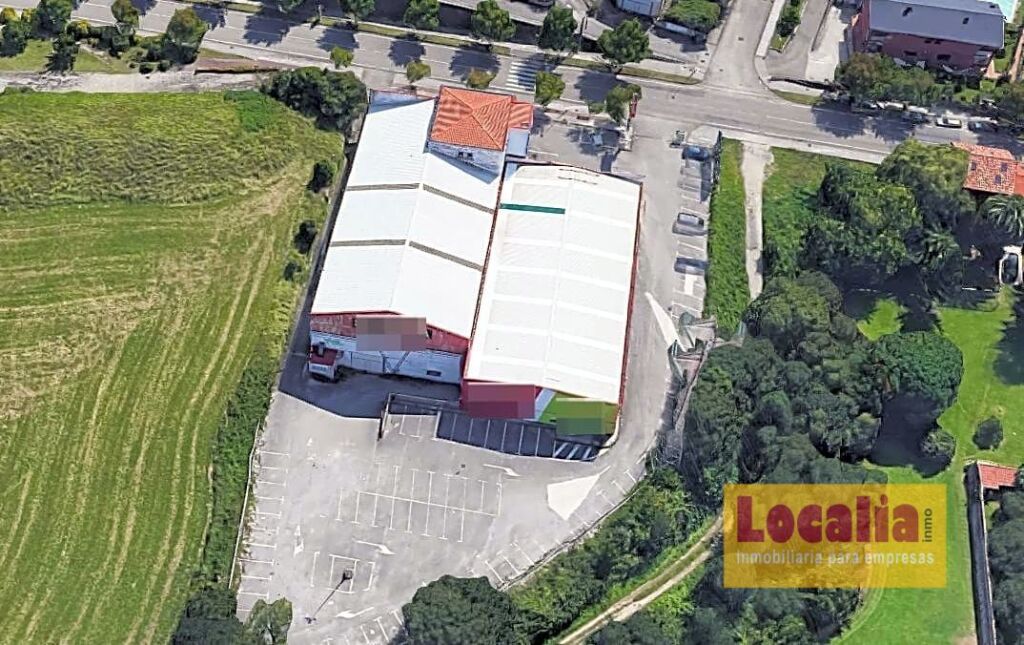 Nave comercial de 1500 m² y aparcamiento de 2000 m² en Guarn - foto 11
