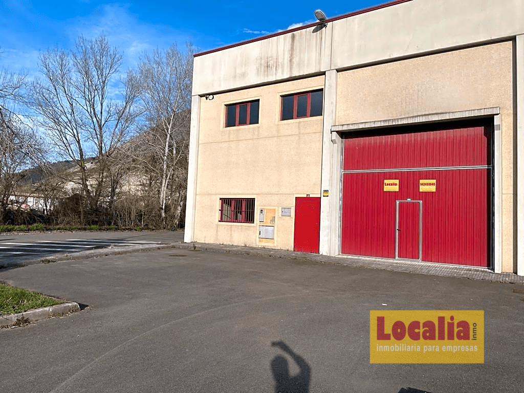 Nave industrial en Barros, Los Corrales de Buelna - foto 5