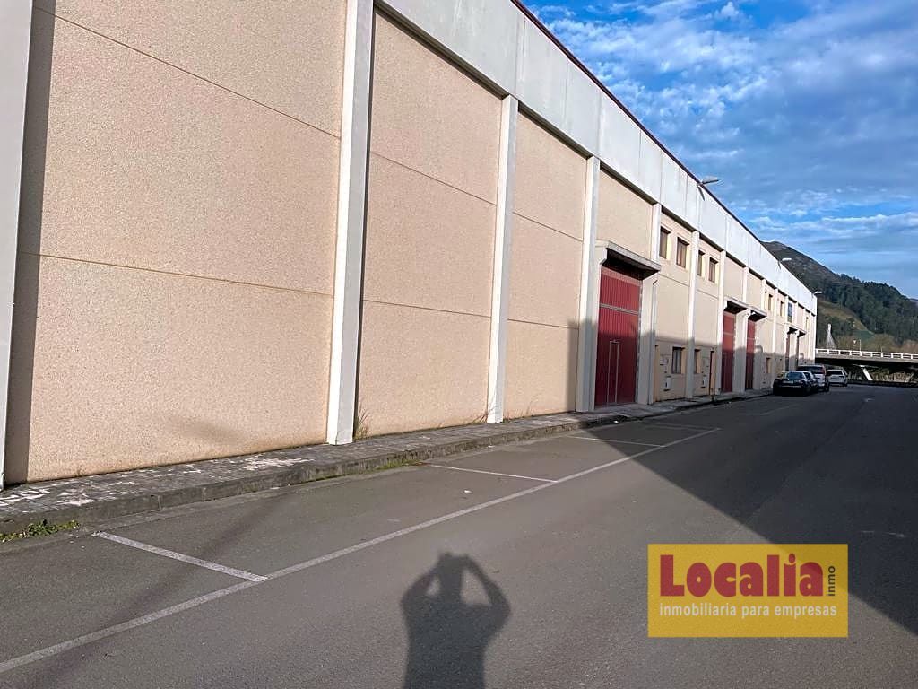 Nave industrial en Barros, Los Corrales de Buelna - foto 8