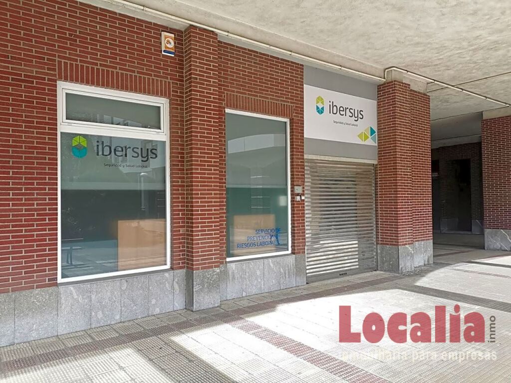 Céntrico local para negocios en el corazón de Burtzeña. Bara - foto 2