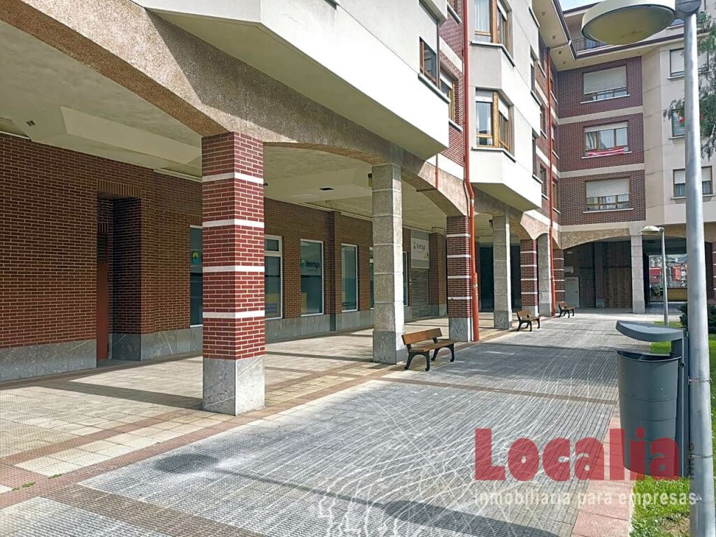 Céntrico local para negocios en el corazón de Burtzeña. Bara - foto 3
