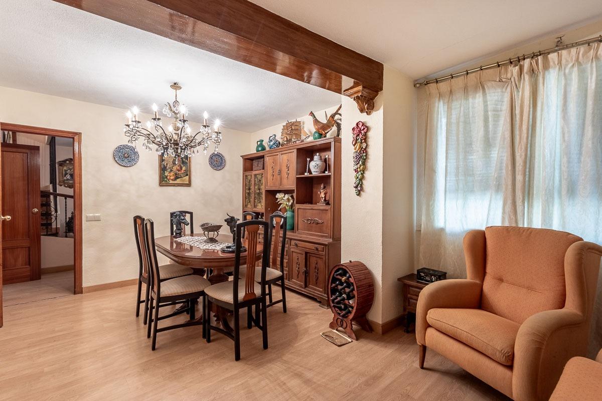 Gran casa histórica con patio central, terrazas y cochera en - foto 21