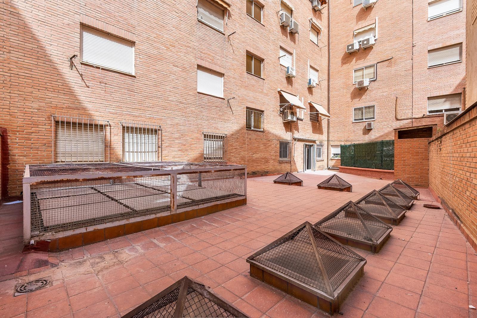 AMPLIO PISO ENTRE CONSTITUCION Y PLAZA DE TOROS - foto 34