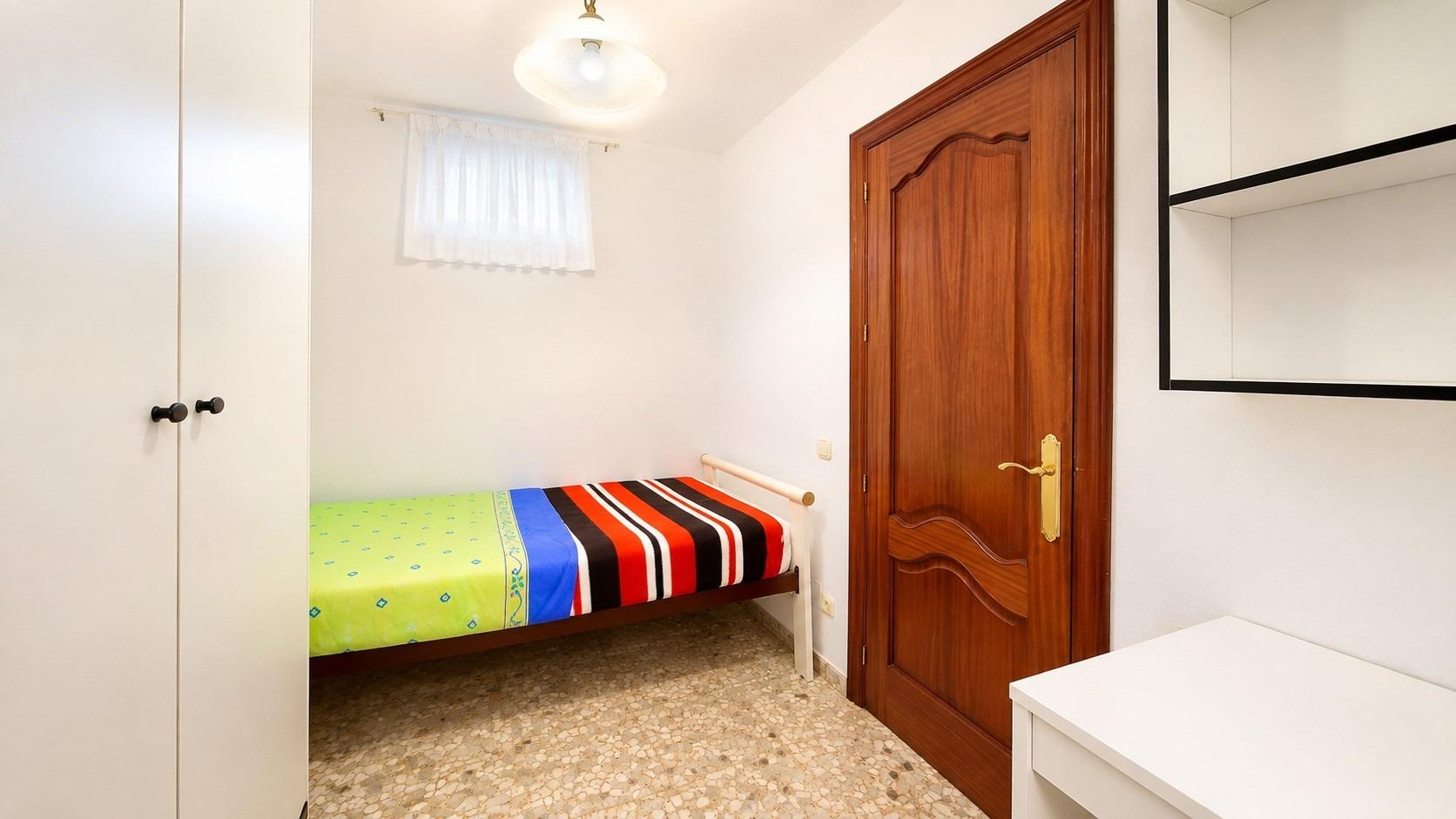 Bajo con patio privado en Atalaya-Isdabe, a UNOS PASOS de la - foto 6