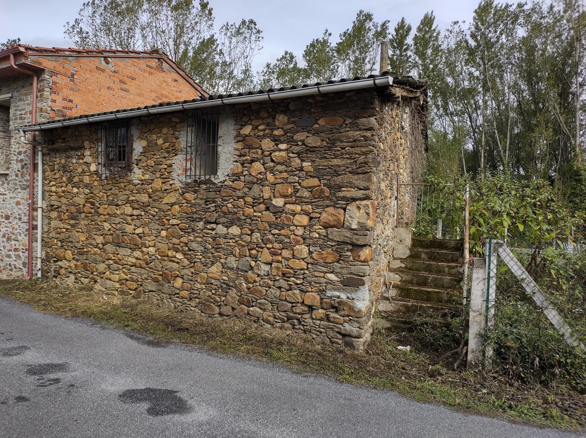 CASA RÚSTICA GALLEGA PARA REFORMAR JUNTO AL RÍO CABE – MONFO - foto 5