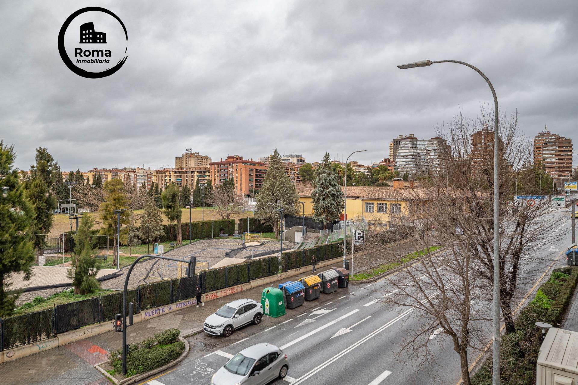 Gran Piso Reformado en Constitución, Frente a Paseillos Univ - foto 42