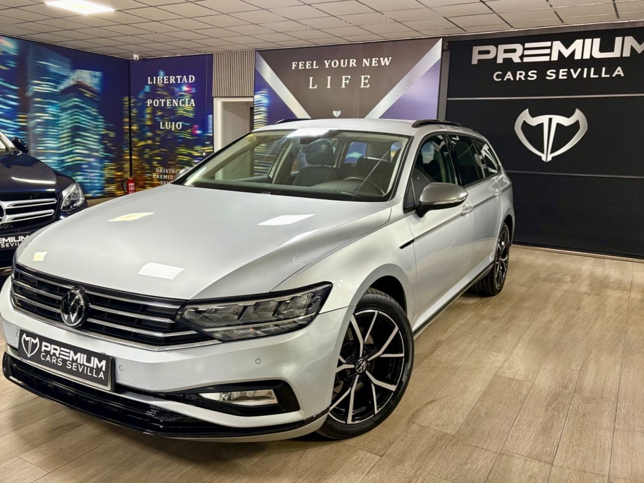 Volkswagen Passat Variant R‑Line 2.0 TDI DSG – 2021, Sevilla