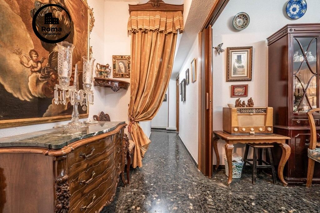 Pisazo en venta en calle Obispo Hurtado