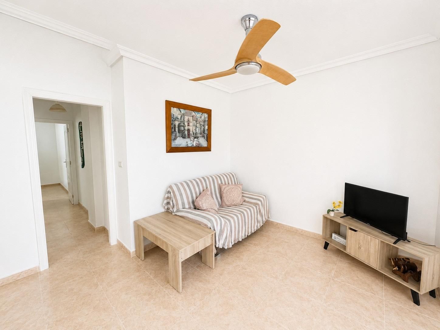 Apartamento en planta baja a 500 metros de la Playa del Cura - foto 3