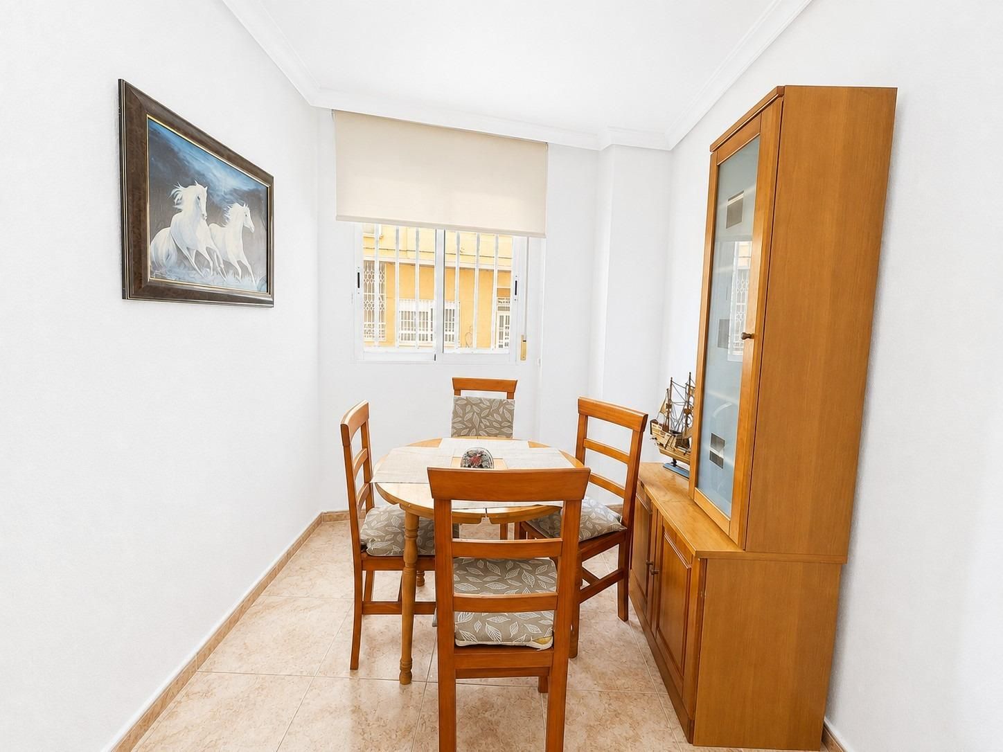 Apartamento en planta baja a 500 metros de la Playa del Cura - foto 5