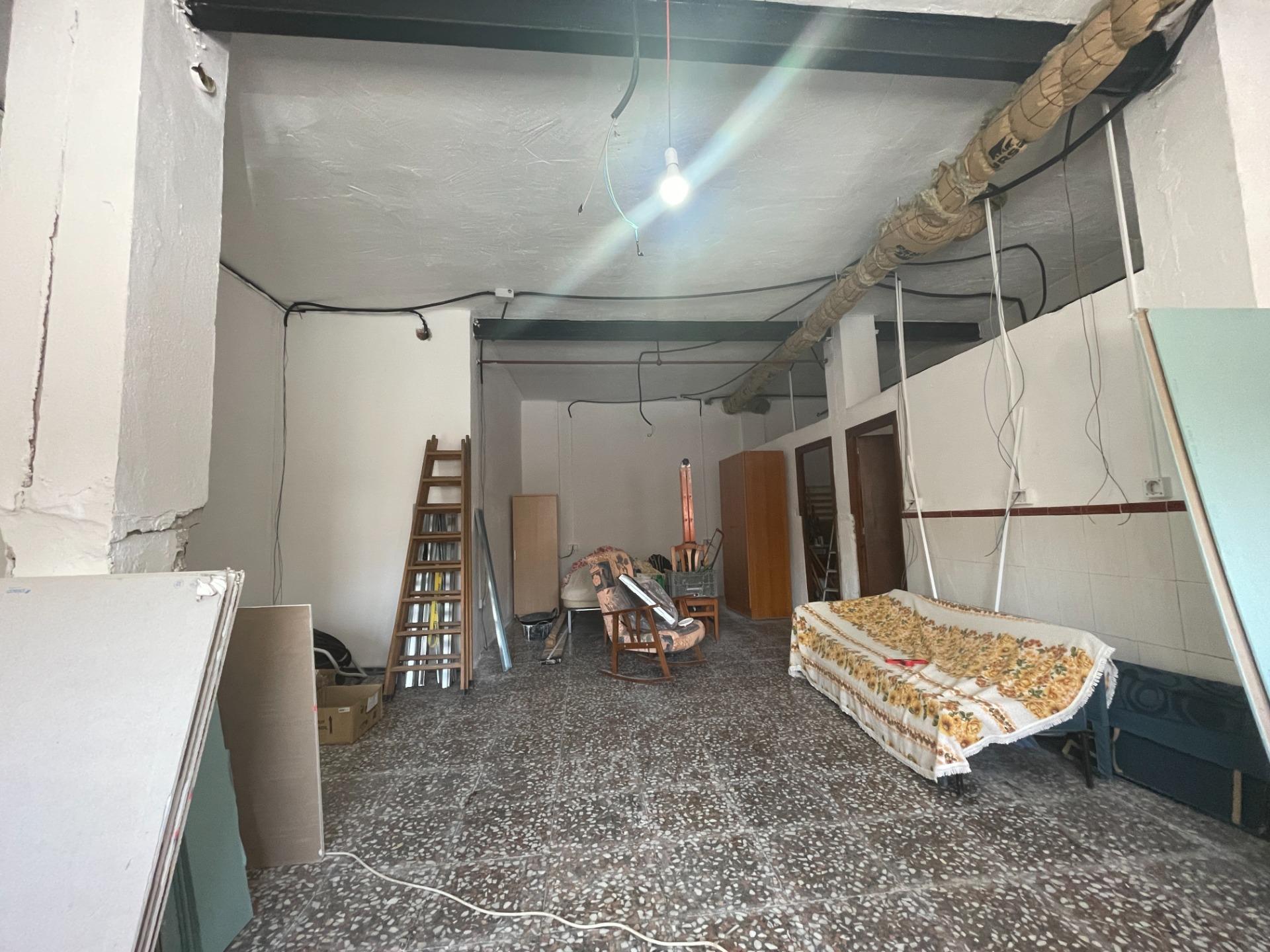 Local en proceso de cambio a vivienda con proyecto realizado - foto 3