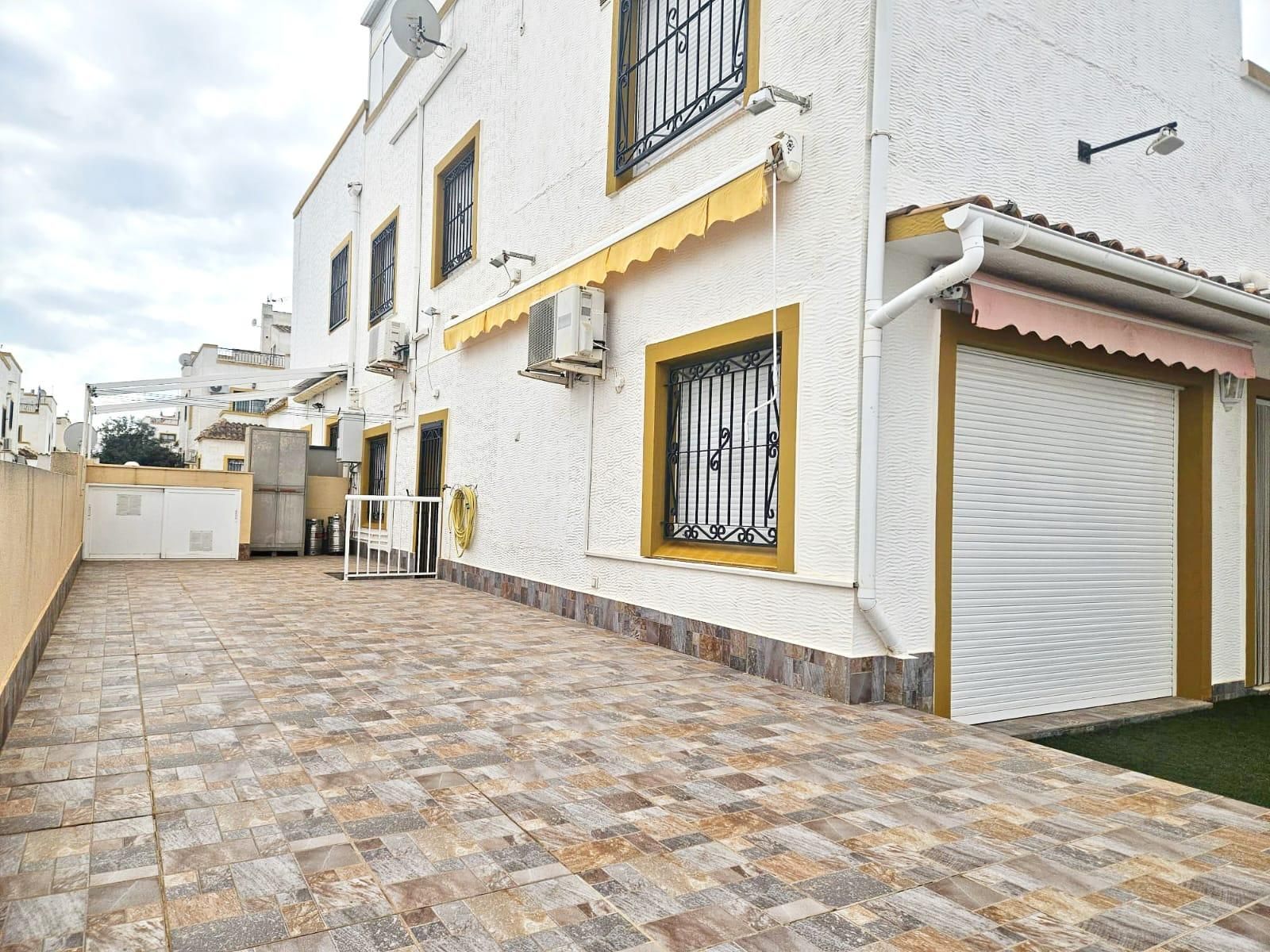 ADOSADO DE 6 DORMITORIOS 2 BAÑOS EN LOS ALTOS ( ORIHUELA COS - foto 3