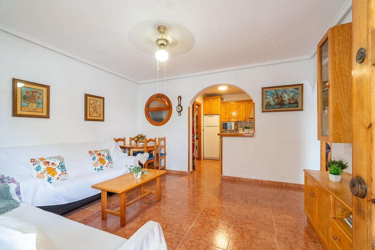 Adosado de 3 dormitorios y 1 baño en Playa Flamenca (Orihuel - foto 5