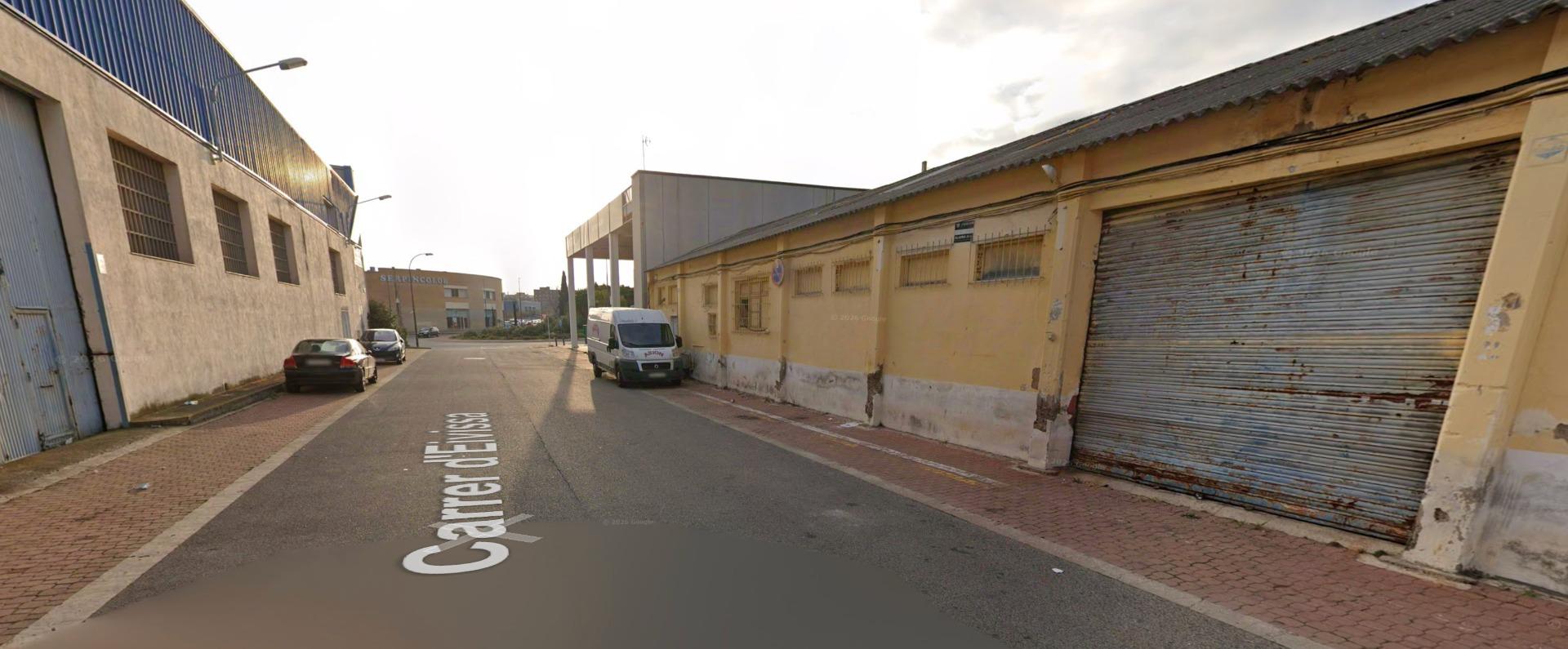 NAVE INDUSTRIAL EN VENTA EN REUS – 400 m2 - foto 2