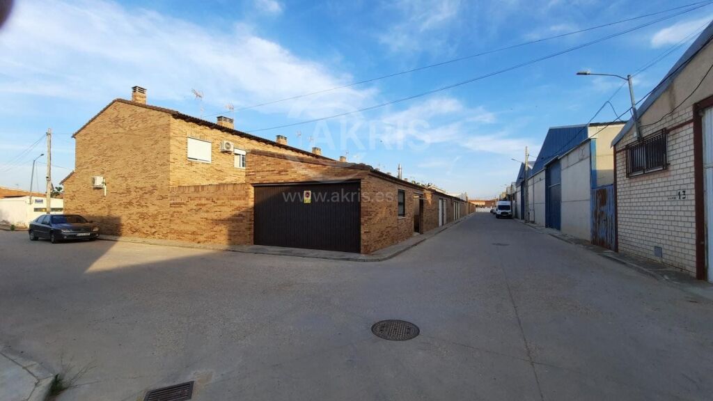 Nave Industrial en Yepes - foto 3