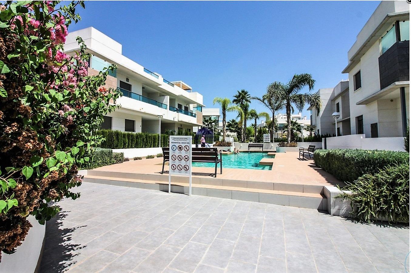 Apartamento con solarium en Gran Sol - foto 2