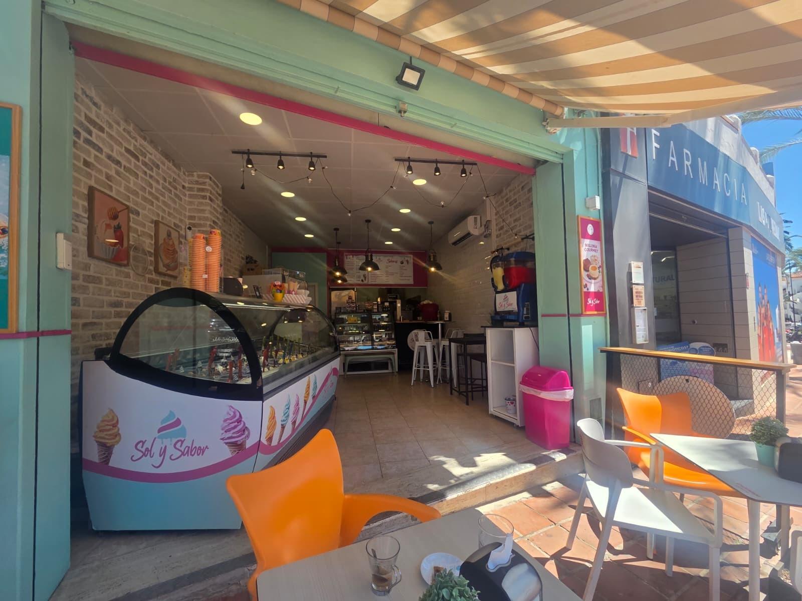 ¡TRASPASO DE HELADERÍA-CAFETERÍA EN BENALMÁDENA COSTA! - foto 5