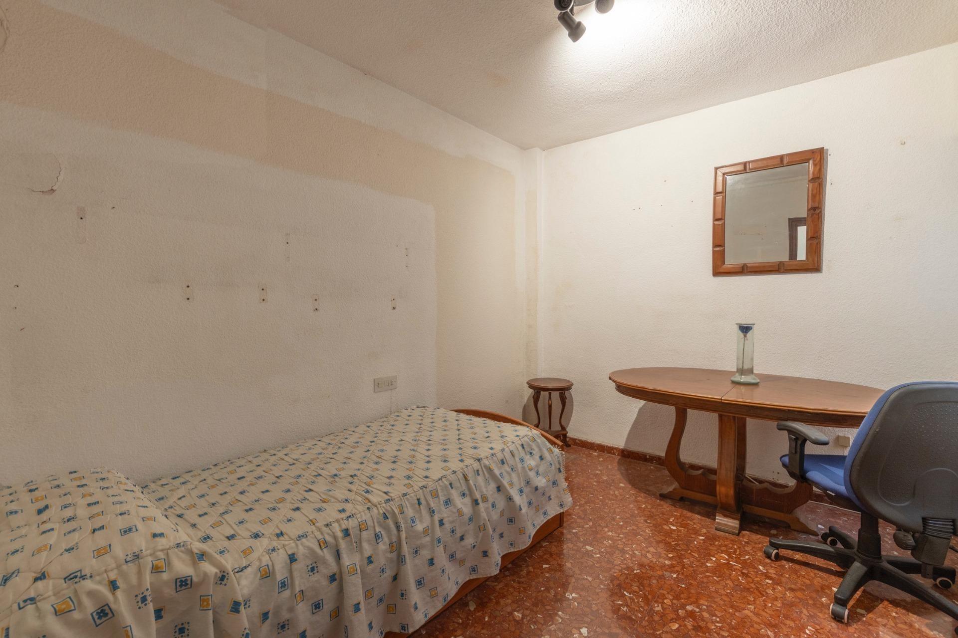 ¡¡ENCANTADOR PISO DE 112 m2 CON 4 DORMITORIOS Y 2 BAÑOS EN C - foto 5