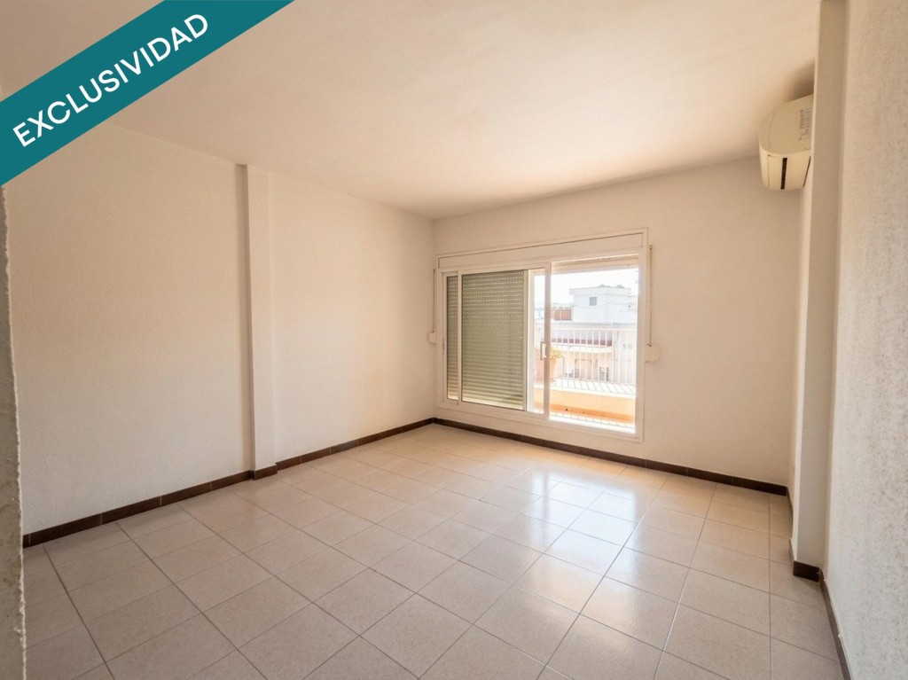 Ático luminoso de 2 habitaciones y terraza de 20 m² - foto 3