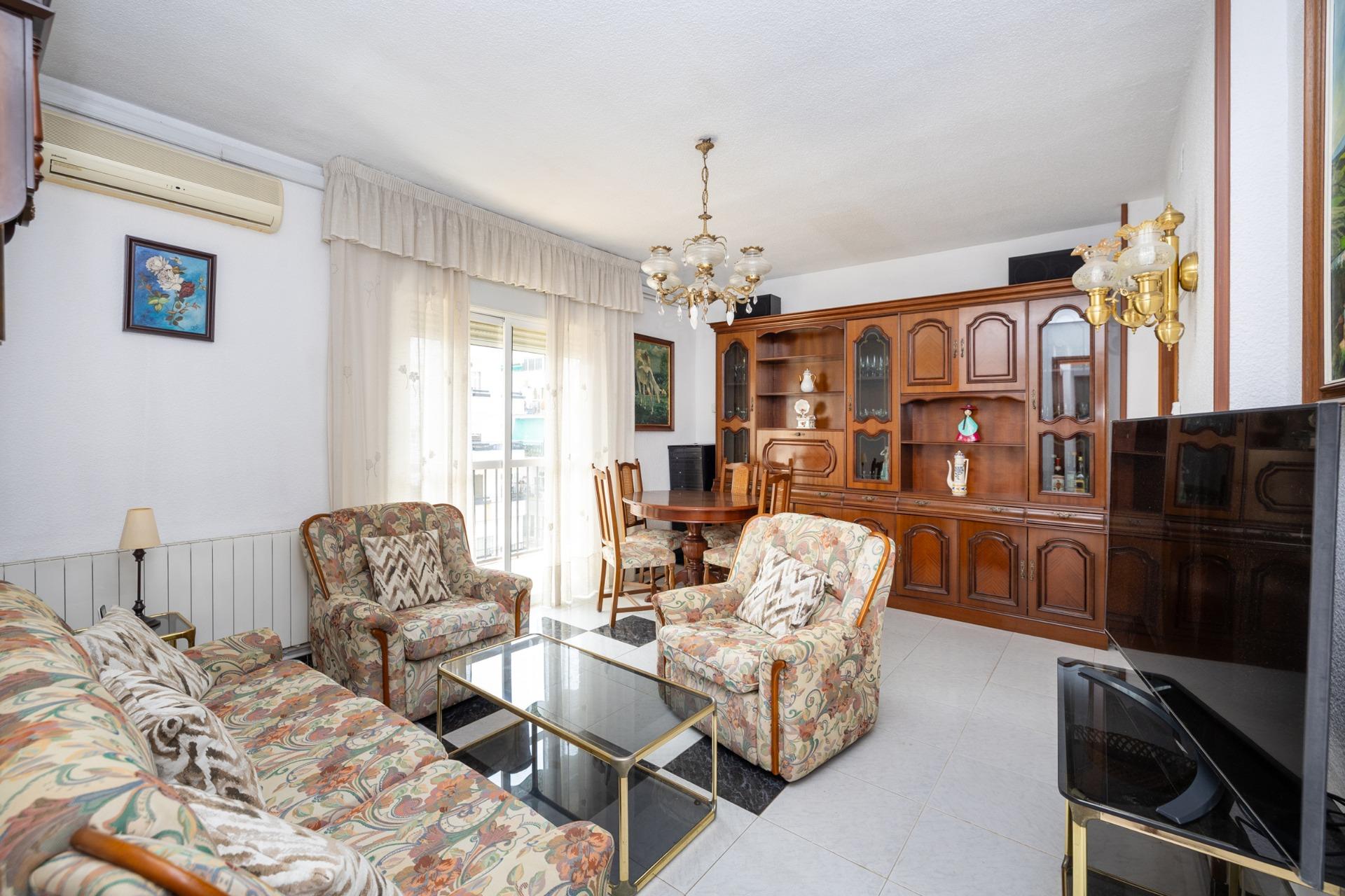 ✨ Piso de 3 dormitorios con terraza en el Zaidín – Espacio,  - foto 2