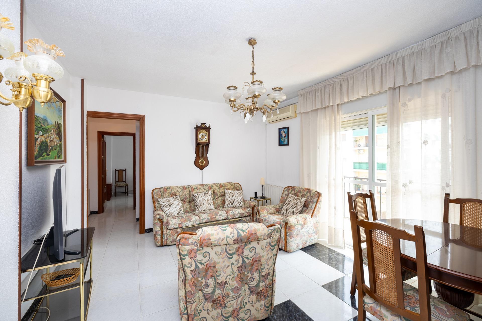 ✨ Piso de 3 dormitorios con terraza en el Zaidín – Espacio,  - foto 4