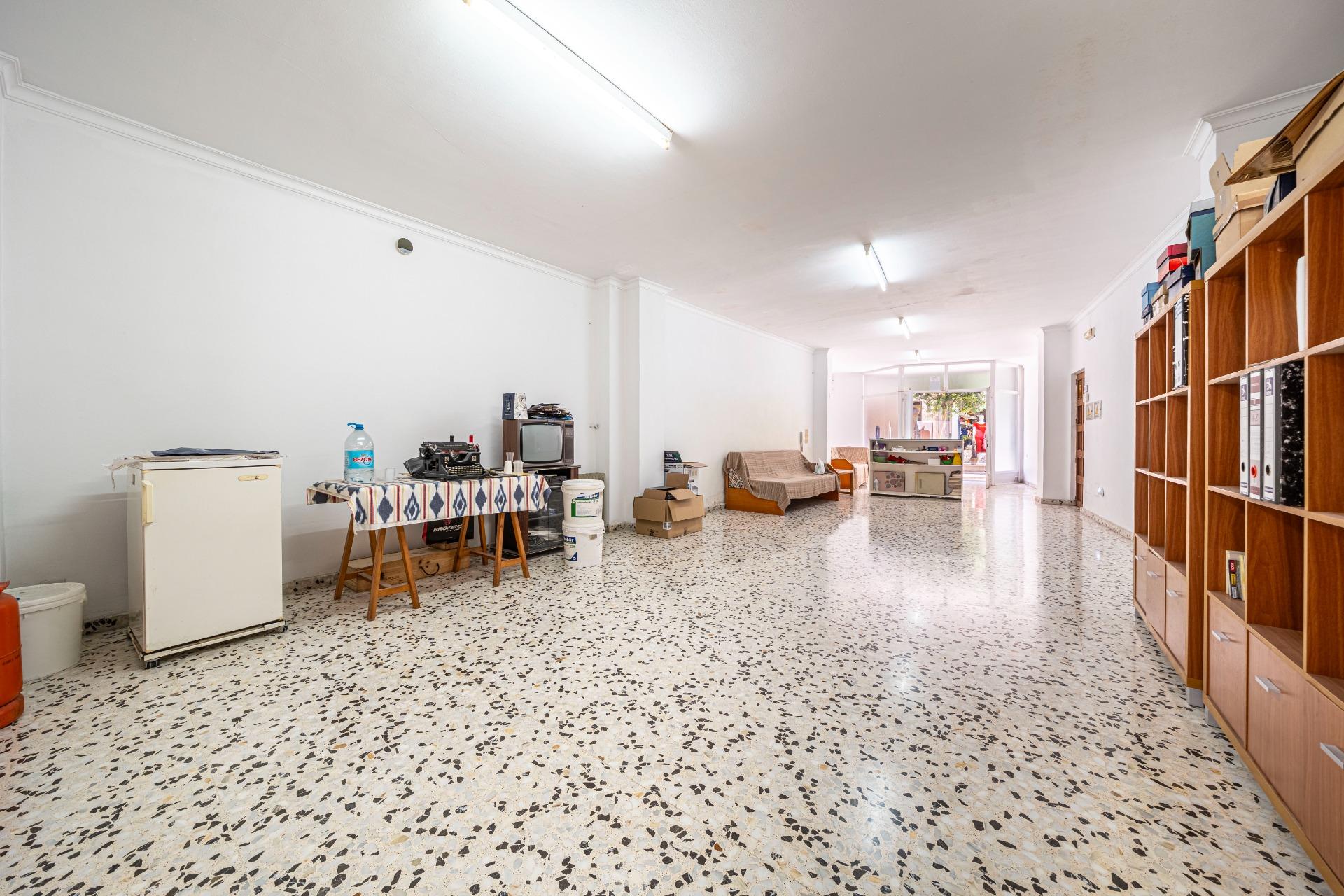 Amplio Local Comercial en el Centro de Manacor - foto 5