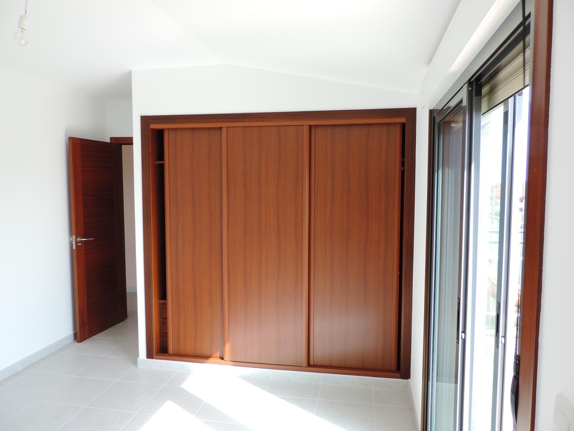 Alquiler de vivienda de 1 dormitorio y amplia terraza - foto 2