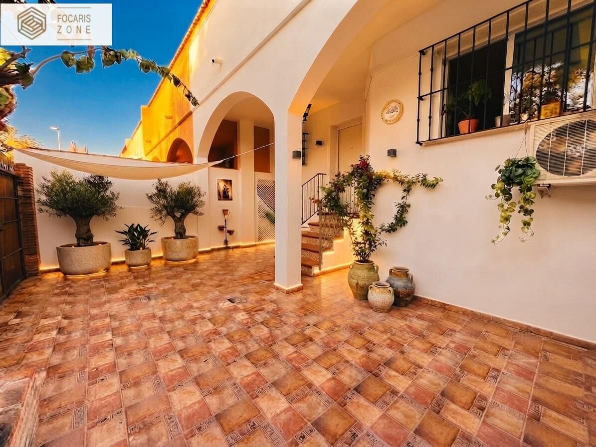 PRECIOSO CHALET EN CHURRIANA
