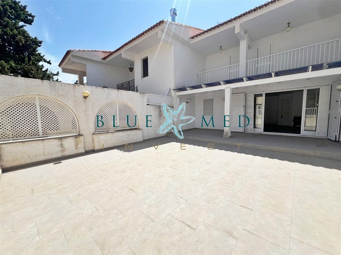 DÚPLEX REFORMADO EN BAHÍA A 500 METROS DE LA PLAYA - foto 2