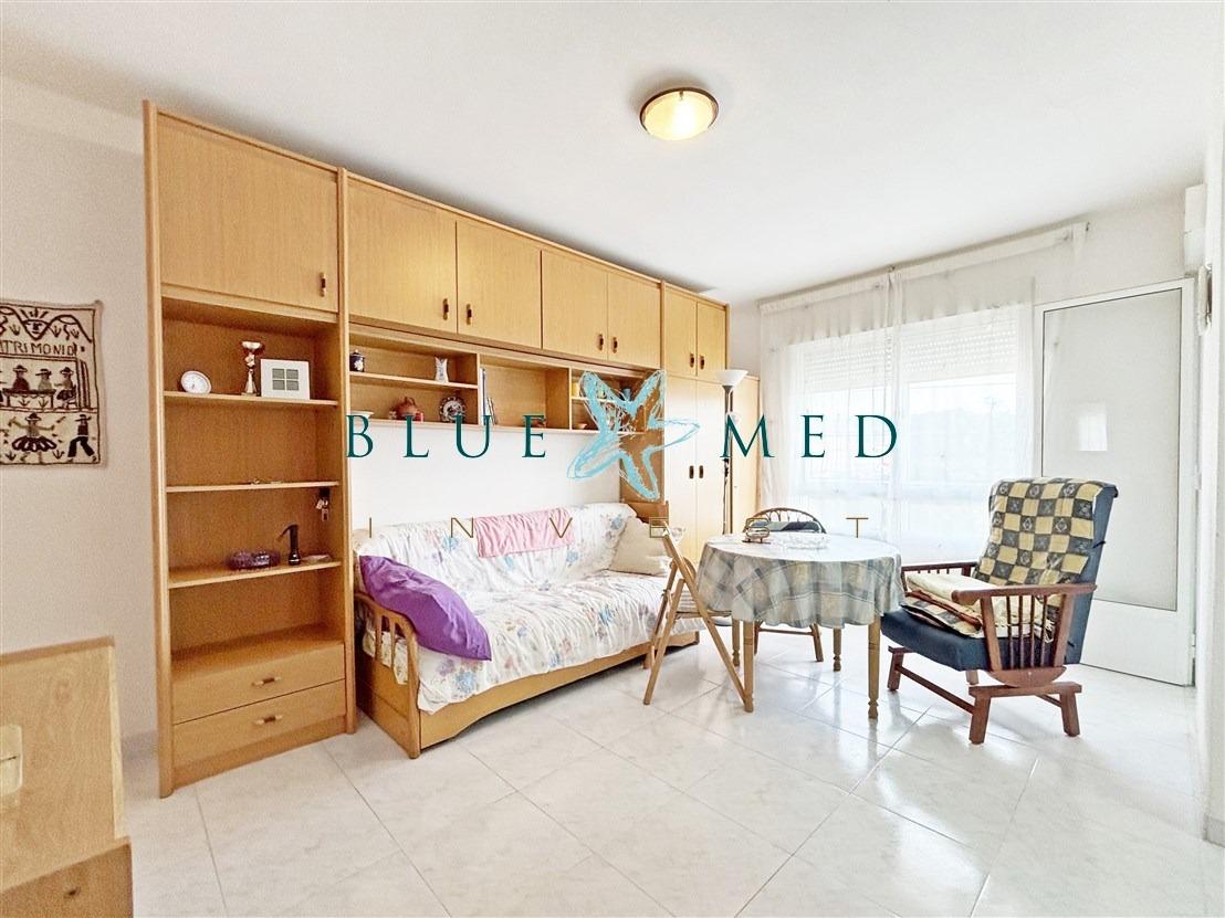 APARTAMENTO CON TERRAZA A 5 MINUTOS DE LA PLAYA DE BAHÍA